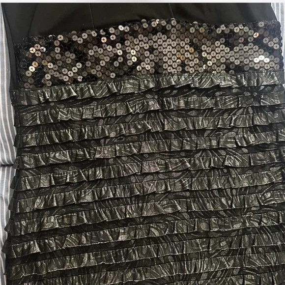 Black party dress with Ruffles and Sequins - Picture 5 of 8